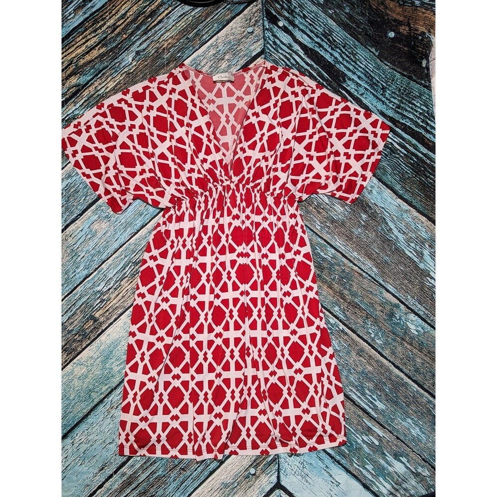 Chesley Size Medium Red & White Patterned‎ Mini Dress with Wide Sleevs
